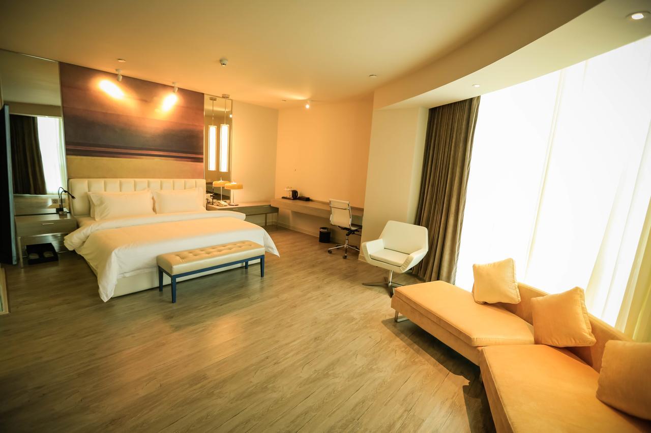 Metropolo Jin Jiang Hotels Turpan Administrative The Heart Of Pai Exterior photo