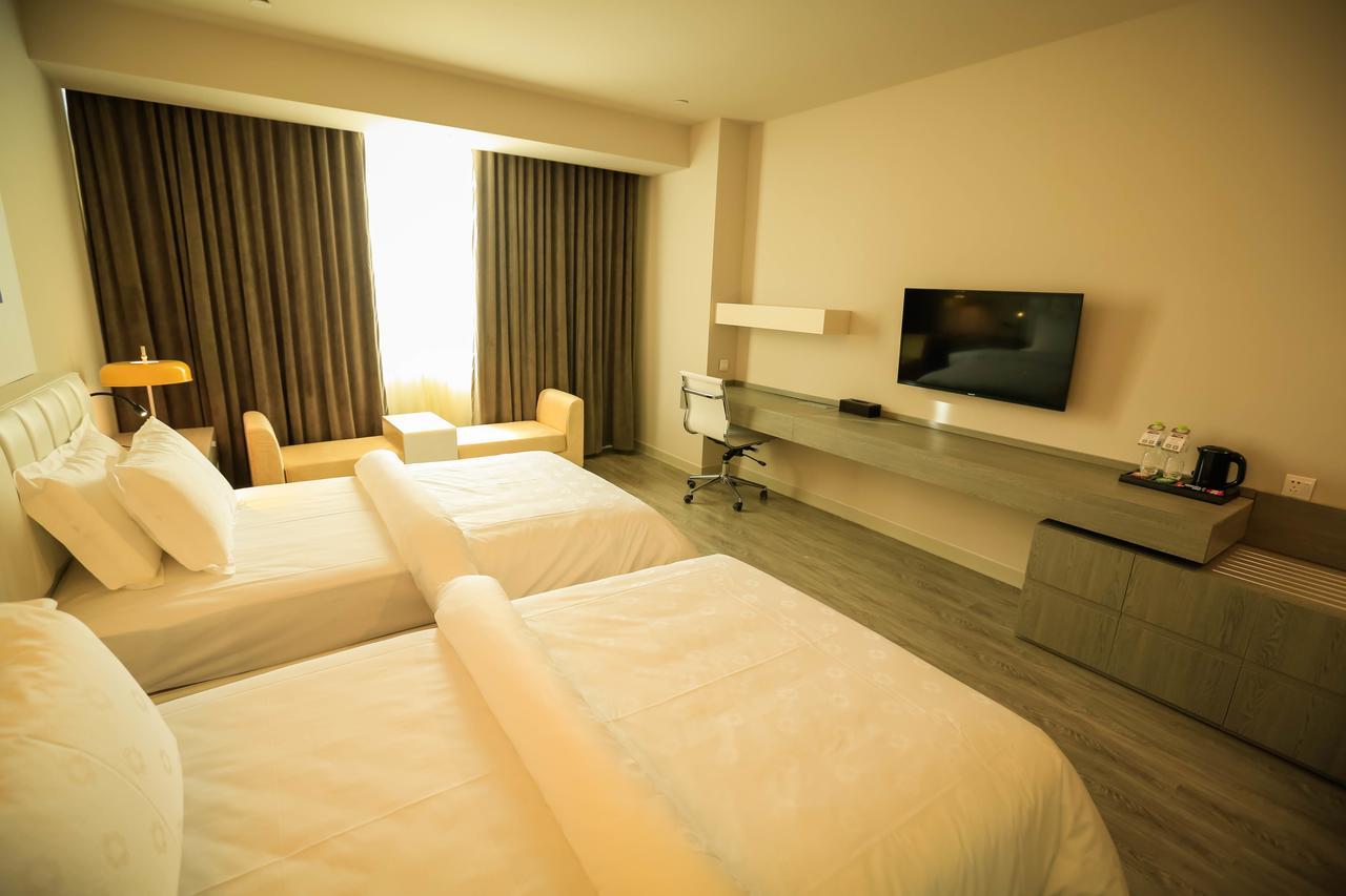 Metropolo Jin Jiang Hotels Turpan Administrative The Heart Of Pai Exterior photo